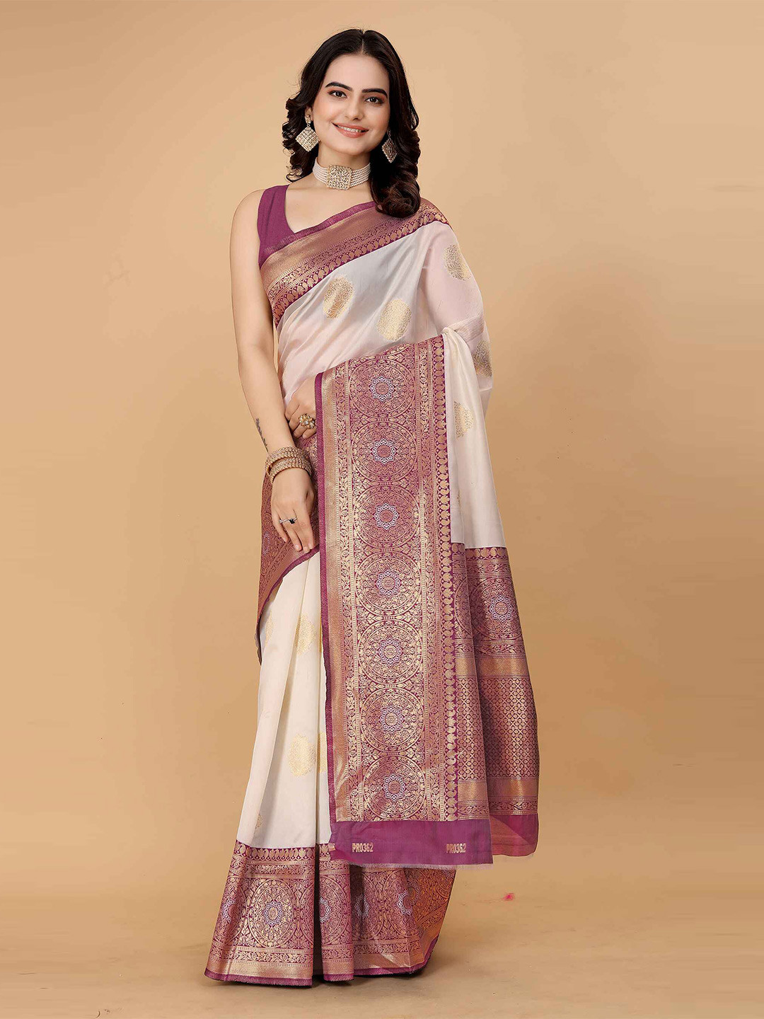 

MORLY Woven Design Kanjeevaram Saree, Beige