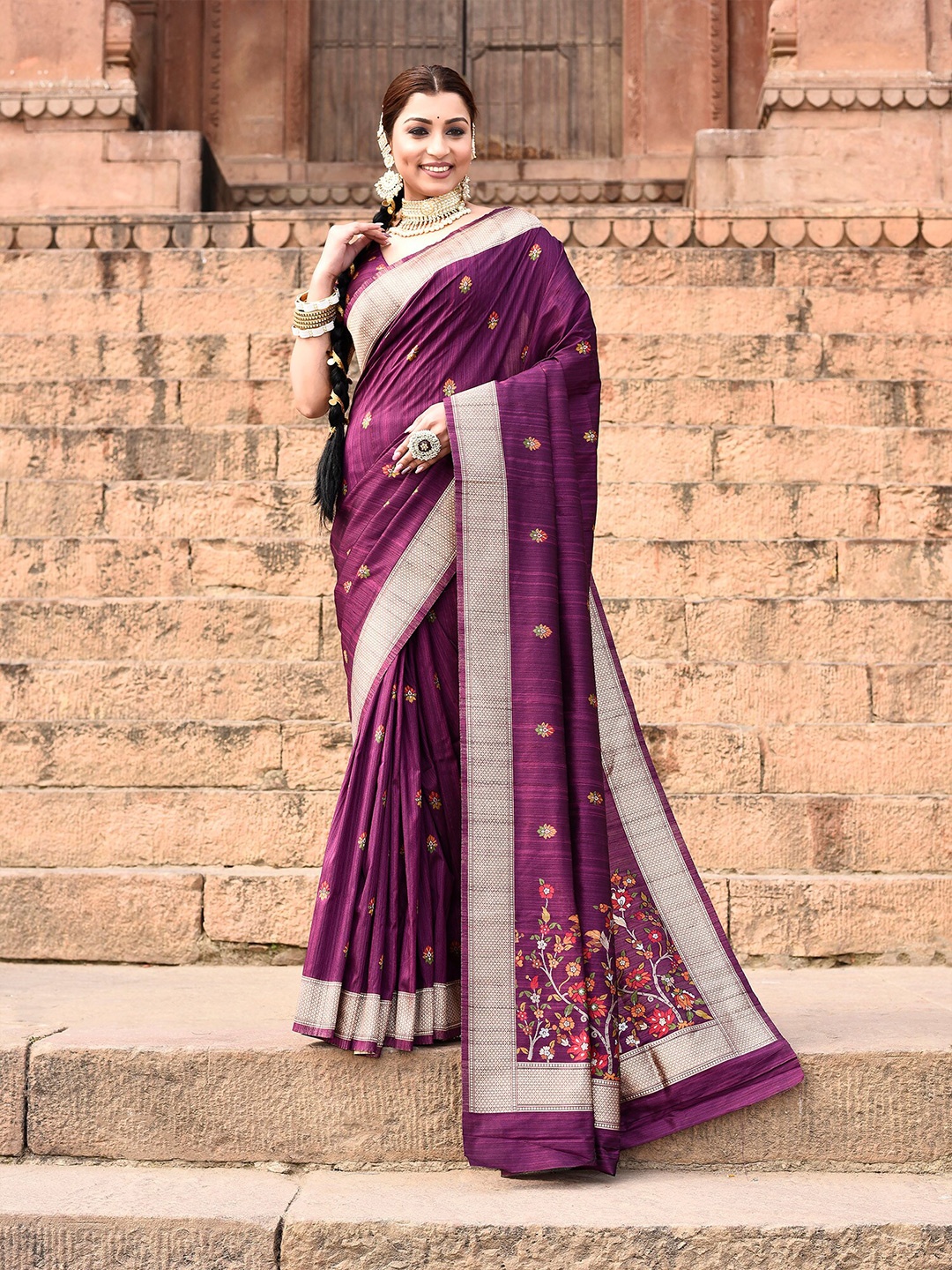 

elora Floral Printed Pure Silk Tussar Saree, Purple