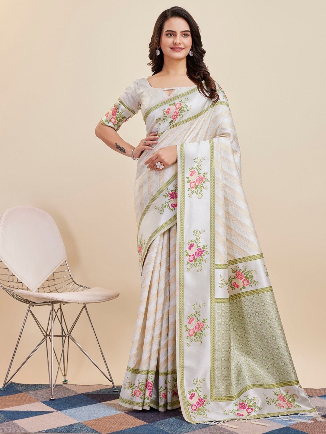 

HERE&NOW Floral Woven Design Zari Banarasi Saree, Off white