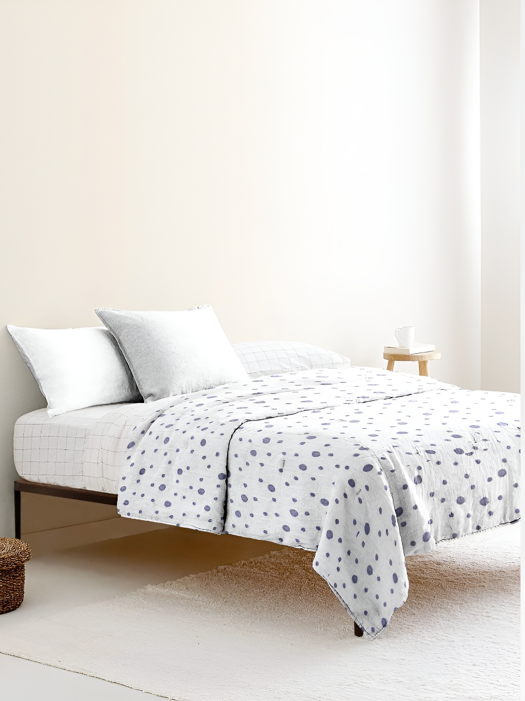 

THE BABY ATELIER Purple & White Printed Cotton Single Bed Quilt