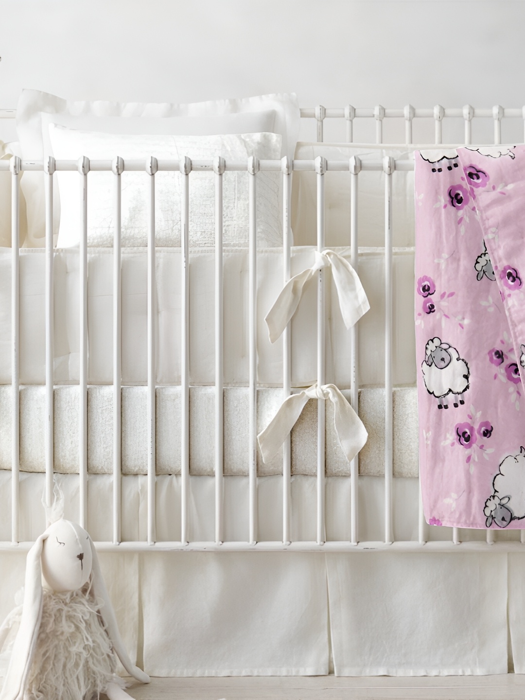 

THE BABY ATELIER Sheep Printed Cotton Single Bed Quilt, Pink