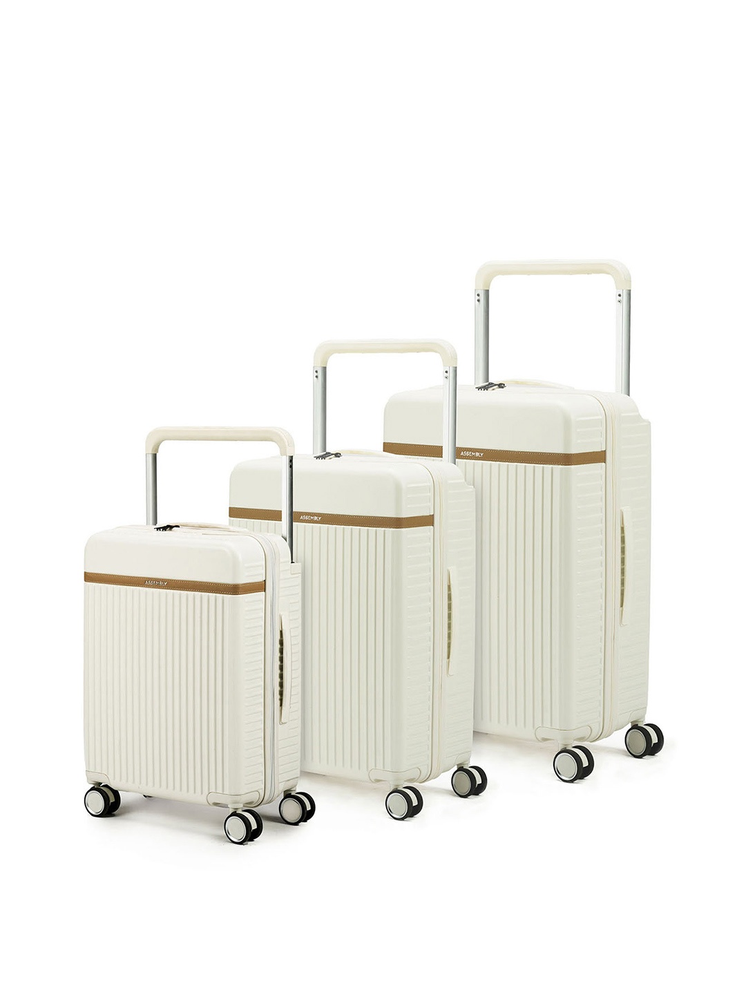 

Assembly Rover Set Of 3 Textured Hard-Sided Trolley Suitcases - 110 L, White