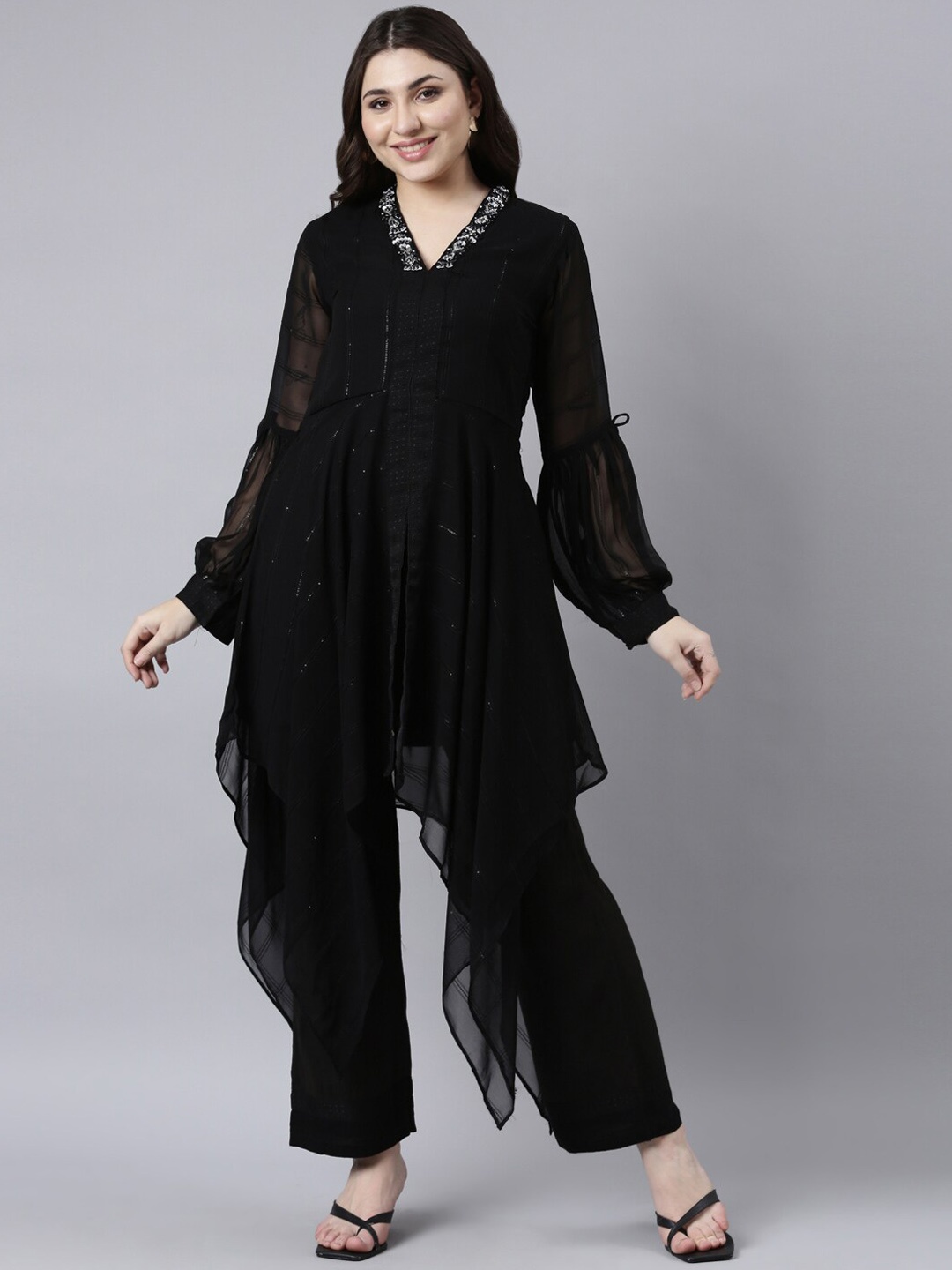 

Neerus V-Neck Beads and Stones Straight Kurta with Trousers, Black