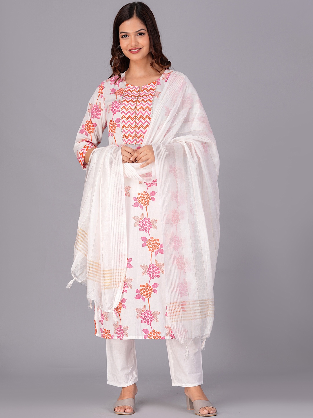 

YUSRA Floral Printed Sequinned Kurta With Trousers & Dupatta, Pink