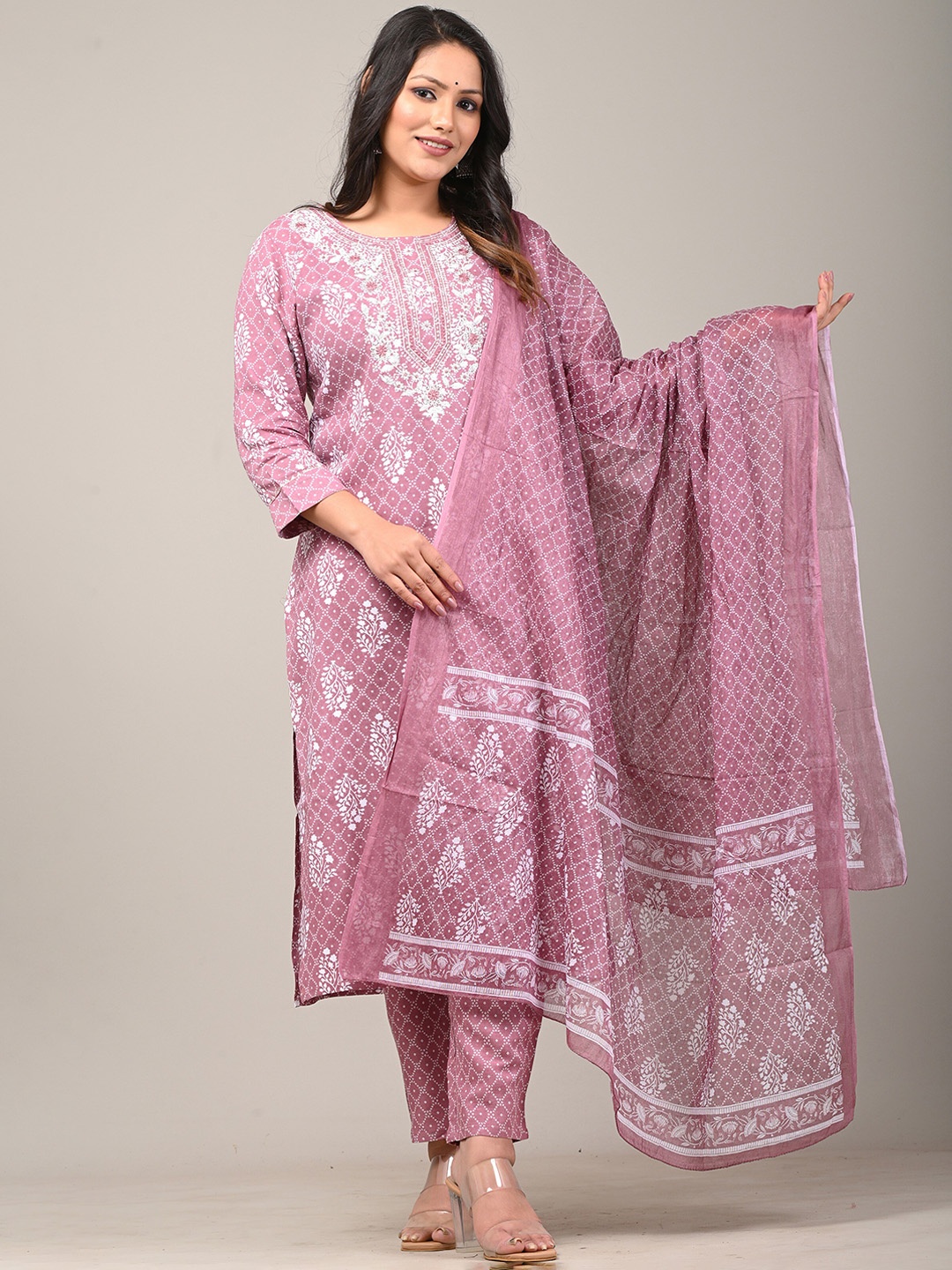 

YUSRA Floral Embroidered Thread Work Straight Kurta With Trousers & Dupatta, Pink