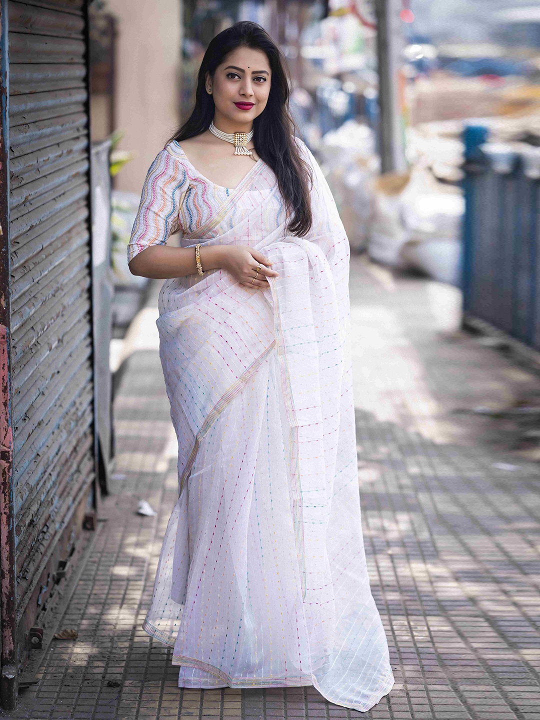 

STAVA CREATION Geometric Embroidered Organza Saree, White