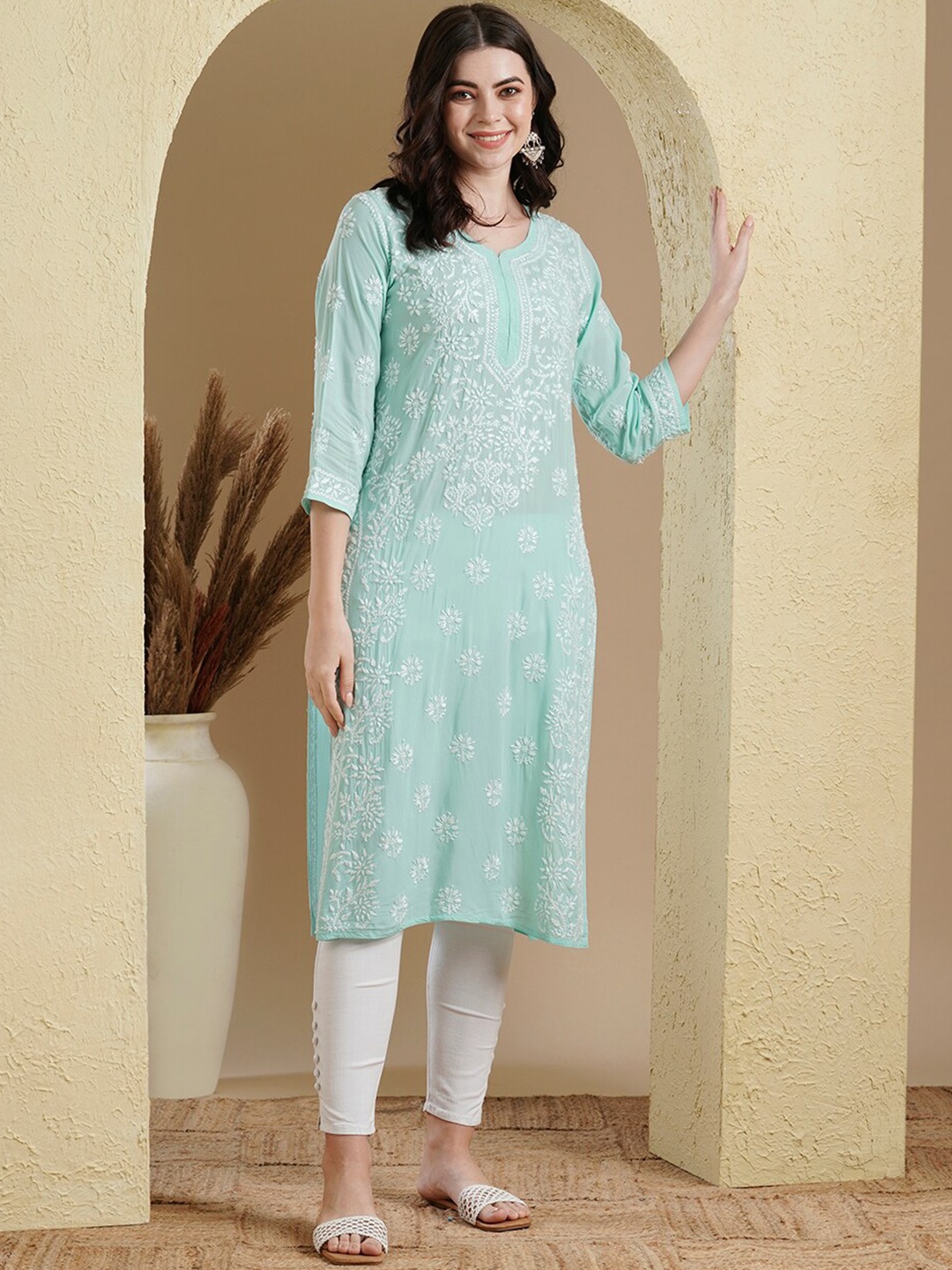 

ADA Floral Embroidered Lucknowi Chikankari Straight Kurta, Sea green