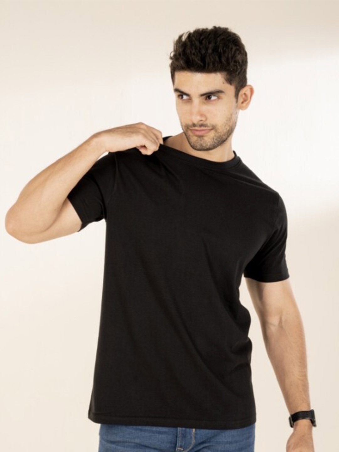 

The Bleu Label Round Neck Short Sleeves Slim Fit T-shirt, Black