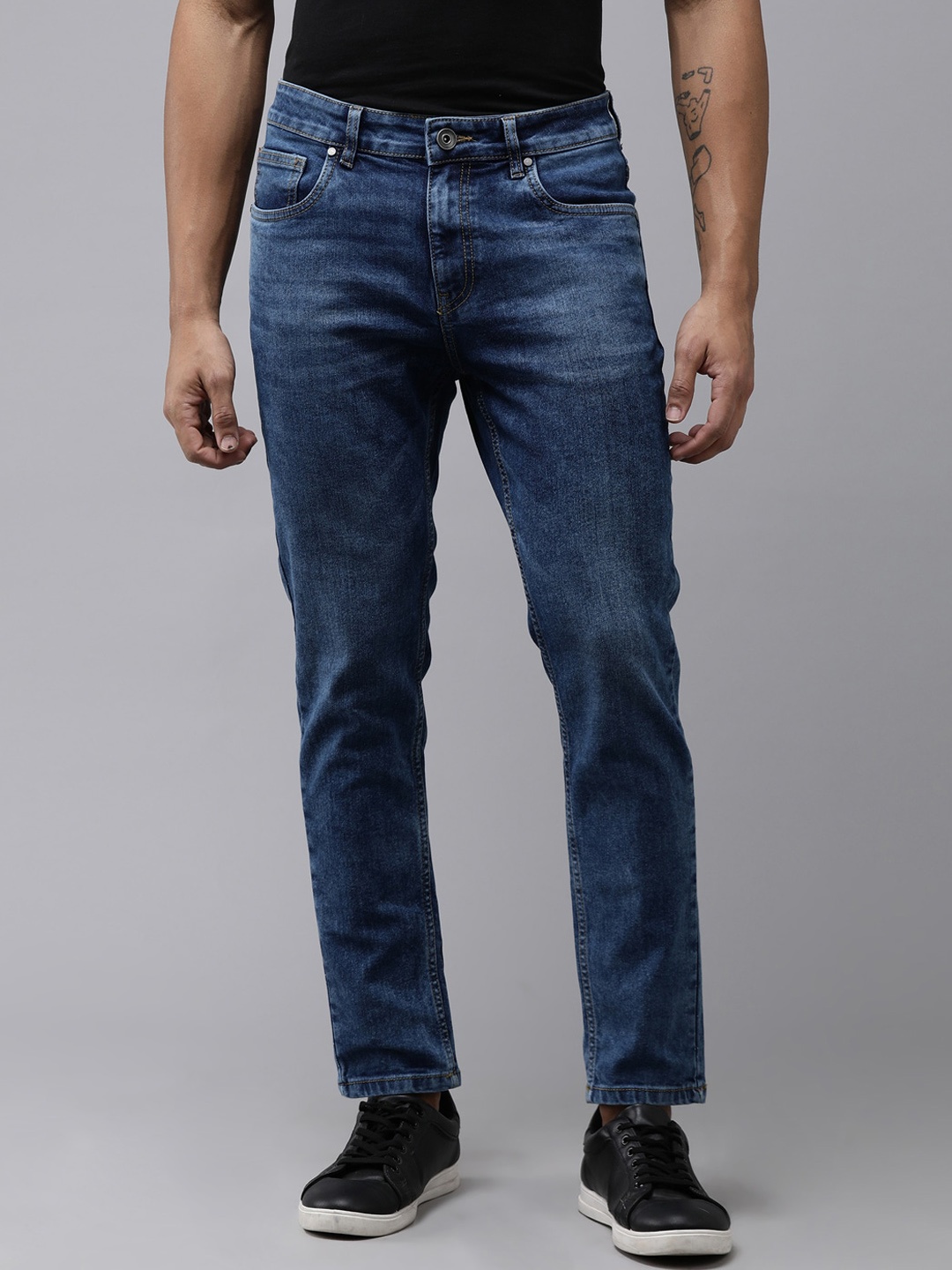

Roadster The Lifestyle Co. Men Mid Rise Slim Tapered-Fit Jeans, Blue