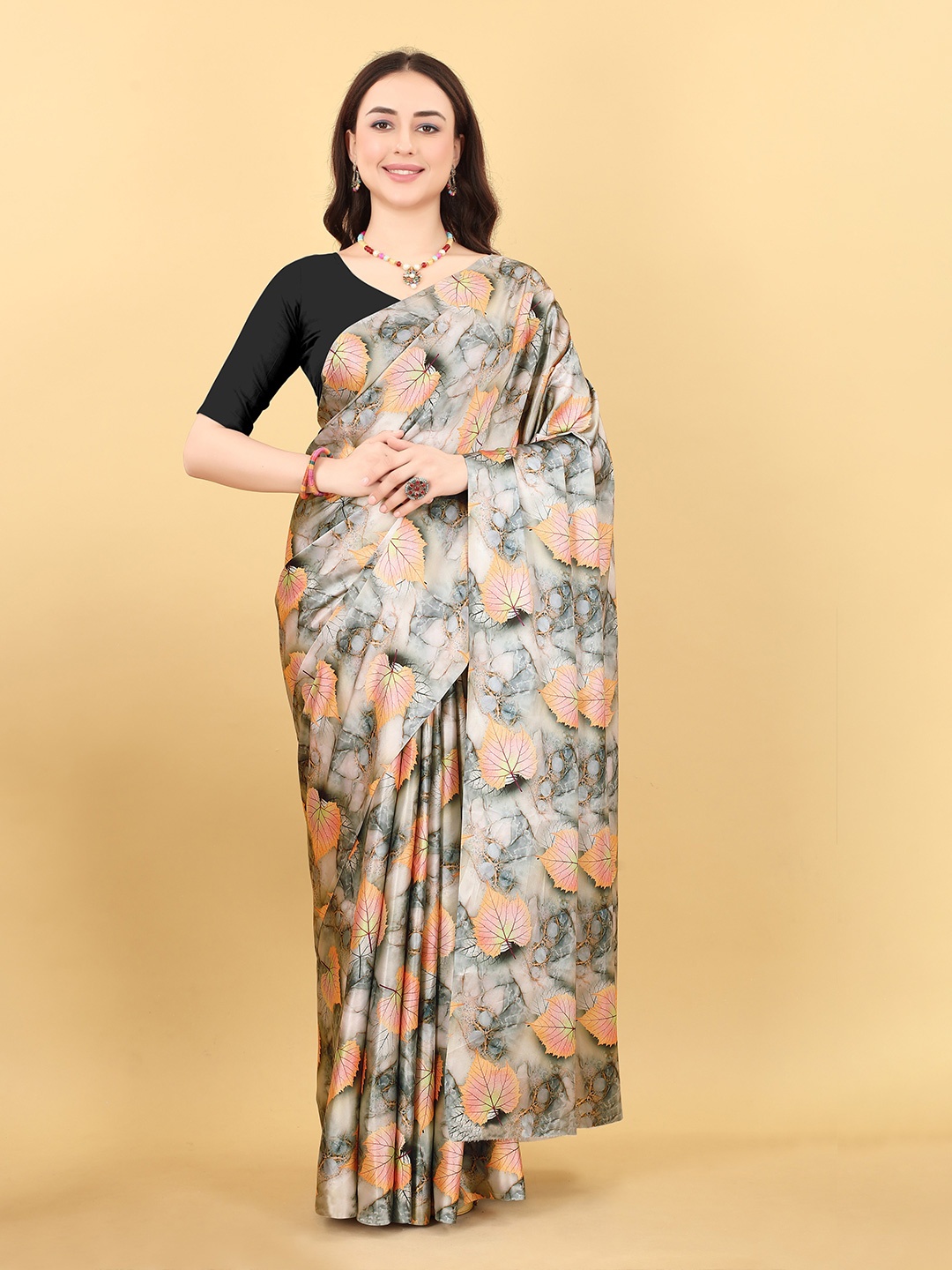 

bansari textiles Floral Printed Satin Saree, Cream