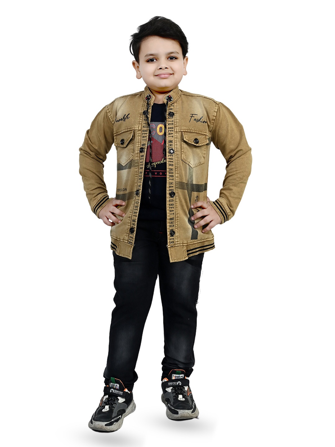 

BAESD Boys Printed T-shirt & Jeans With Jacket, Black