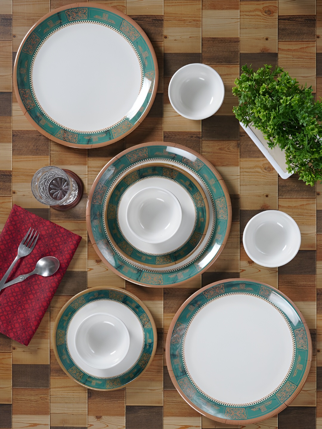 

CDI White & Green 18 Pieces Printed Glossy Dinner Set