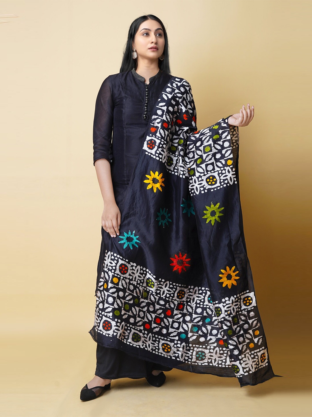 

Unnati Silks Ethnic Motifs Batik Printed Cotton Silk Dupatta, Black