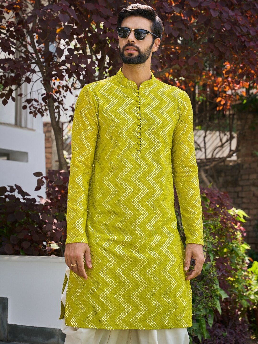 

See Designs Geometric Woven Design Mandarin Collar Straight Kurta, Lime green