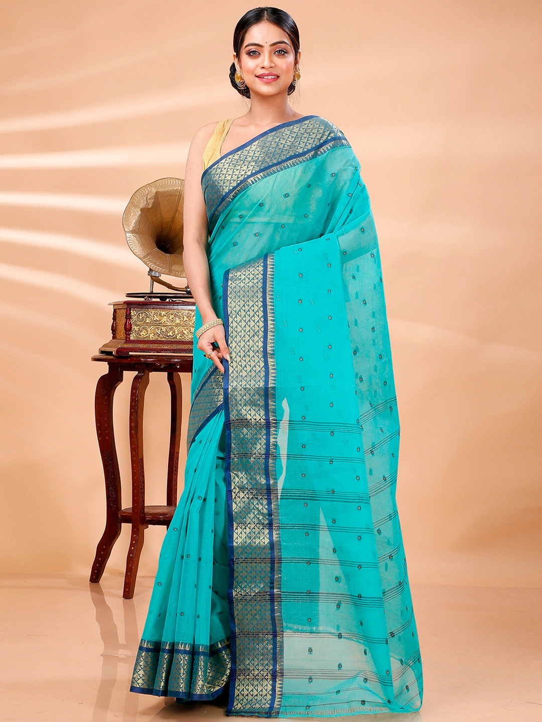 

DipDiya Ethnic Motifs Woven Design Pure Cotton Zari Taant Saree, Sea green