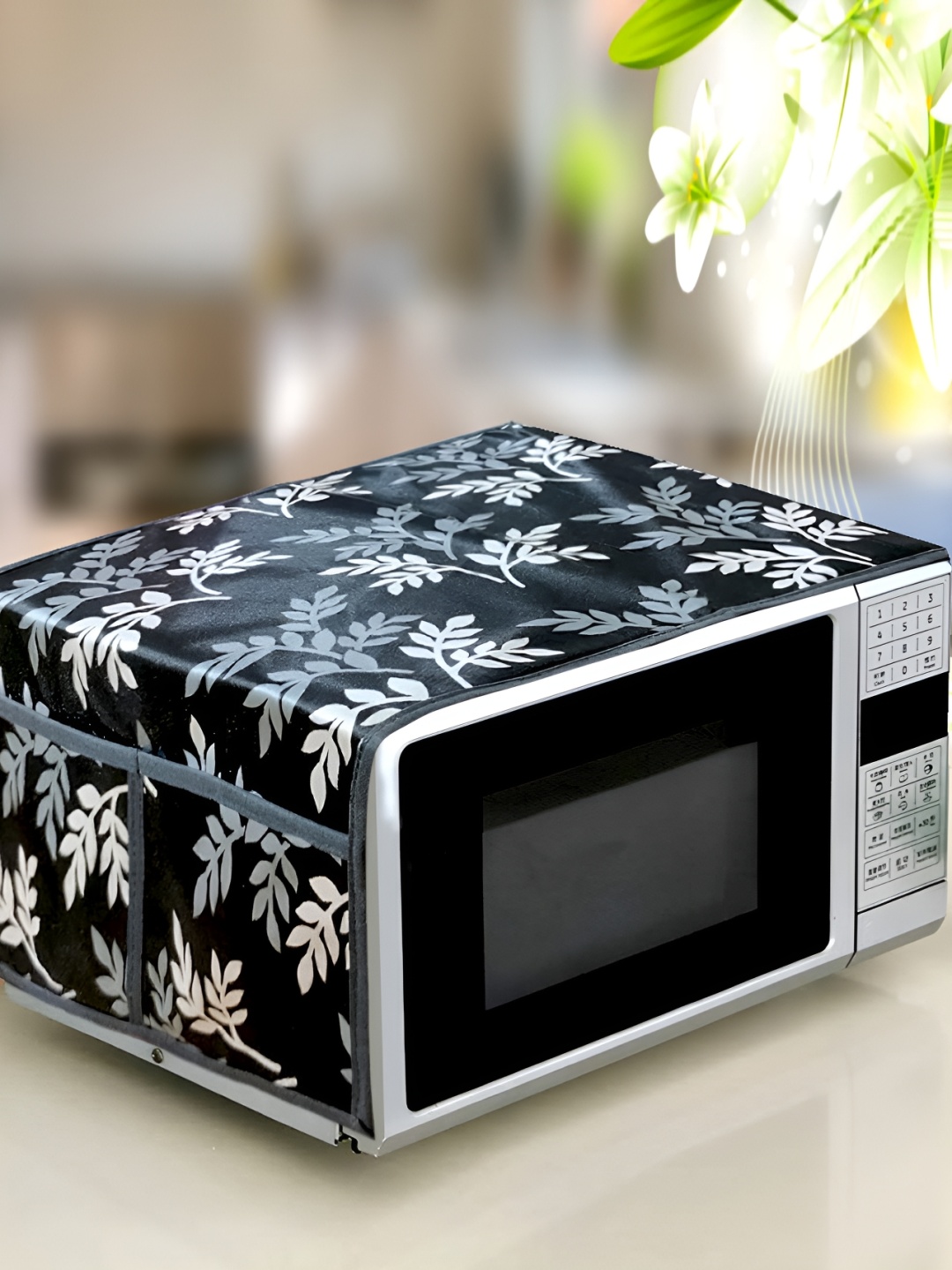 

hargunz Black Printed Microwave Oven Cover
