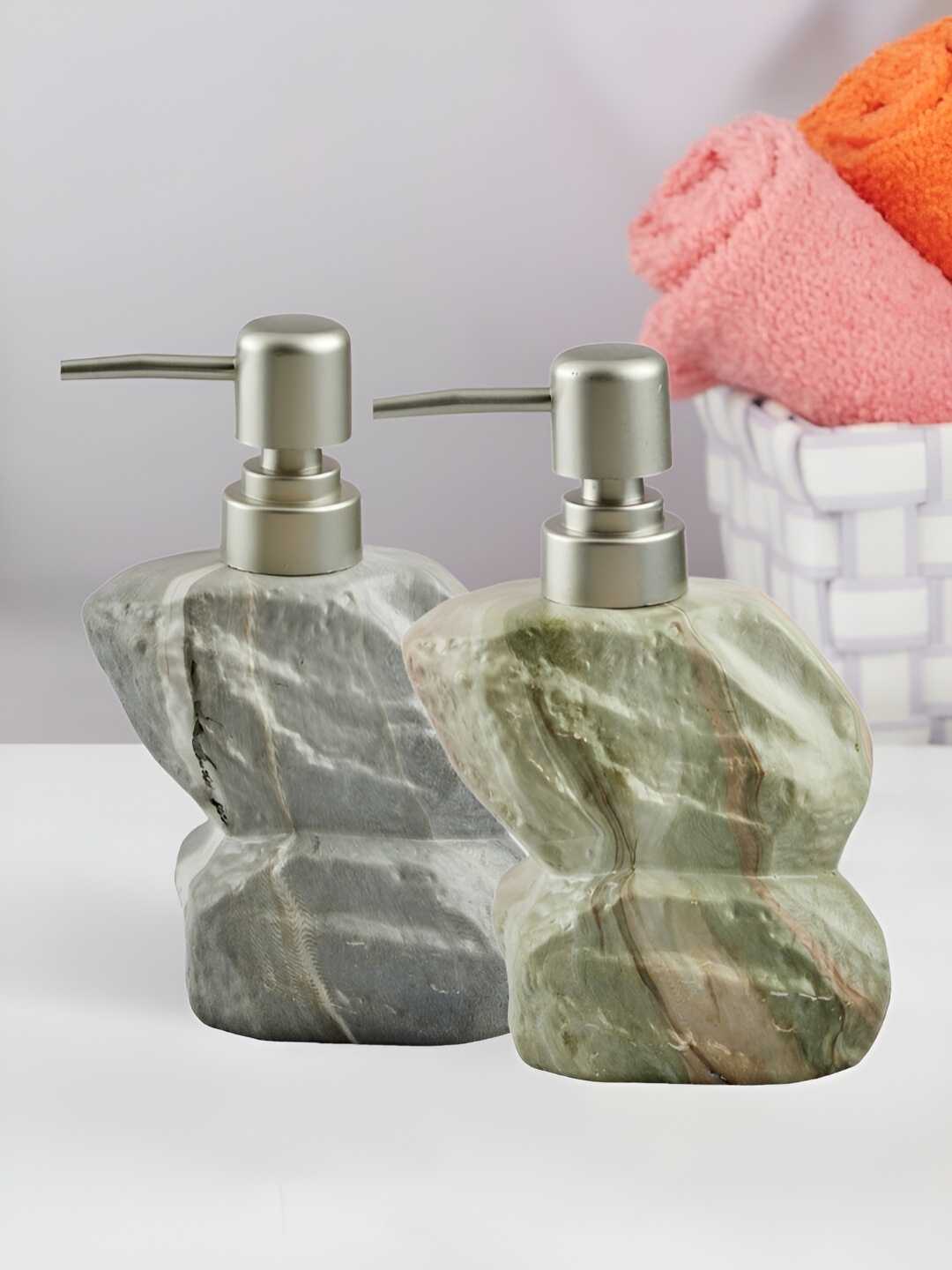 

Kookee White & Beige 2 Pieces Textured Ceramic Soap Dispensers 350 ml Each