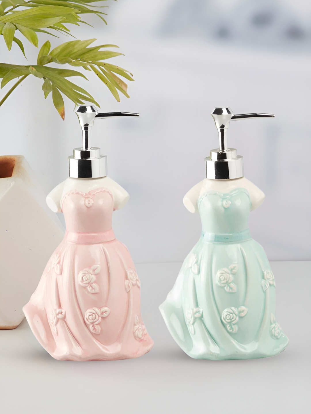 

Kookee Pink & Green 2 Pieces Textured Ceramic Soap Dispensers