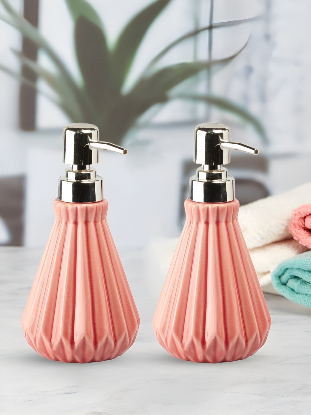 

Kookee Pink 2 Pieces Striped Ceramic Soap Dispensers