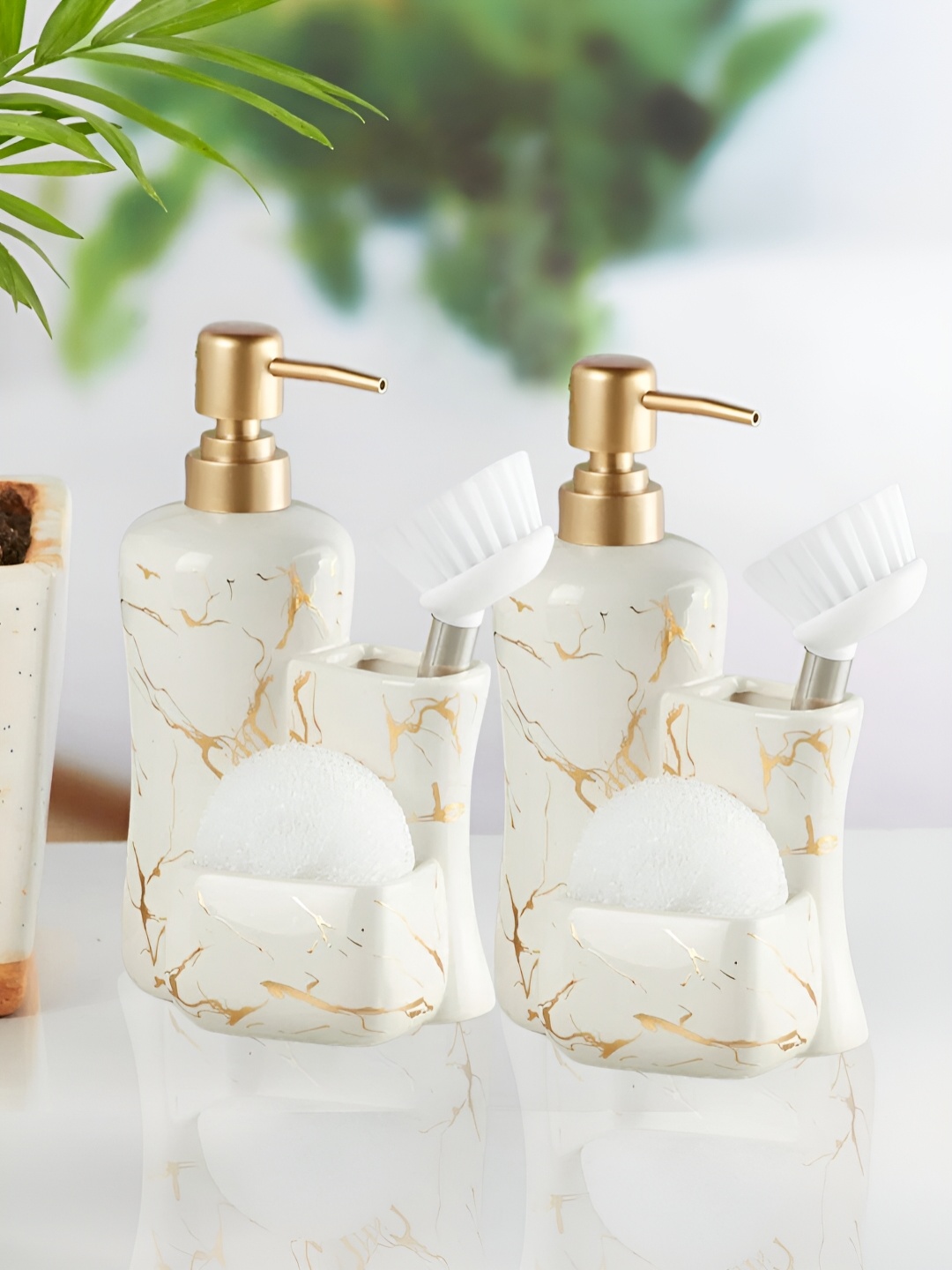 

Kookee White 2 Pieces Abstract Ceramic Soap Dispensers