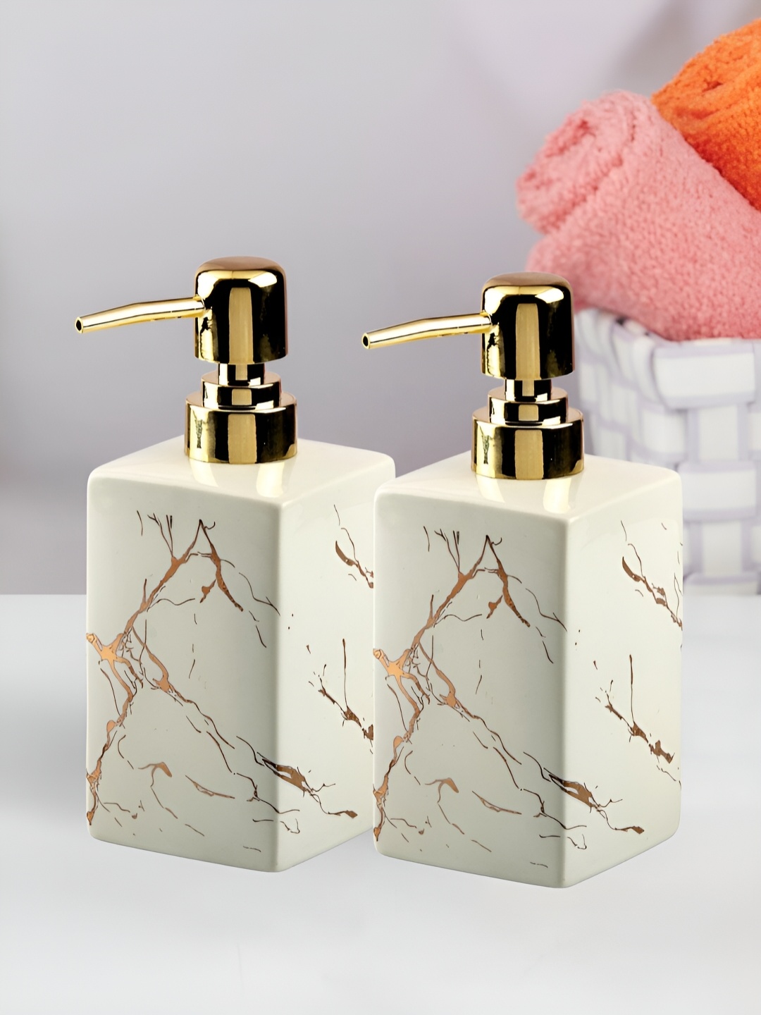 

Kookee White & Gold Toned Abstract Ceramic Soap Dispenser