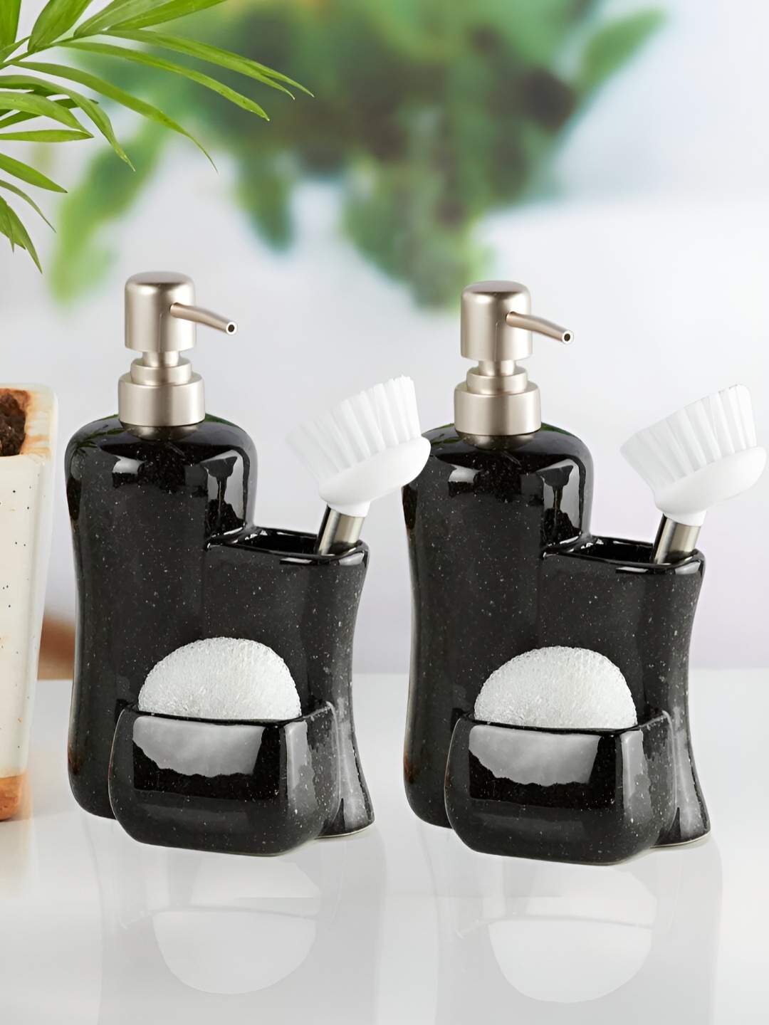 

Kookee Black 2 Pieces Ceramic Soap Dispenser