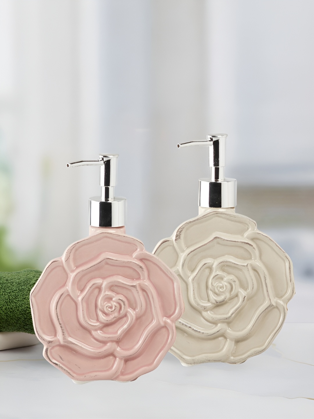 

Kookee Grey & Peach 2 Pieces Abstract Ceramic Soap Dispensers