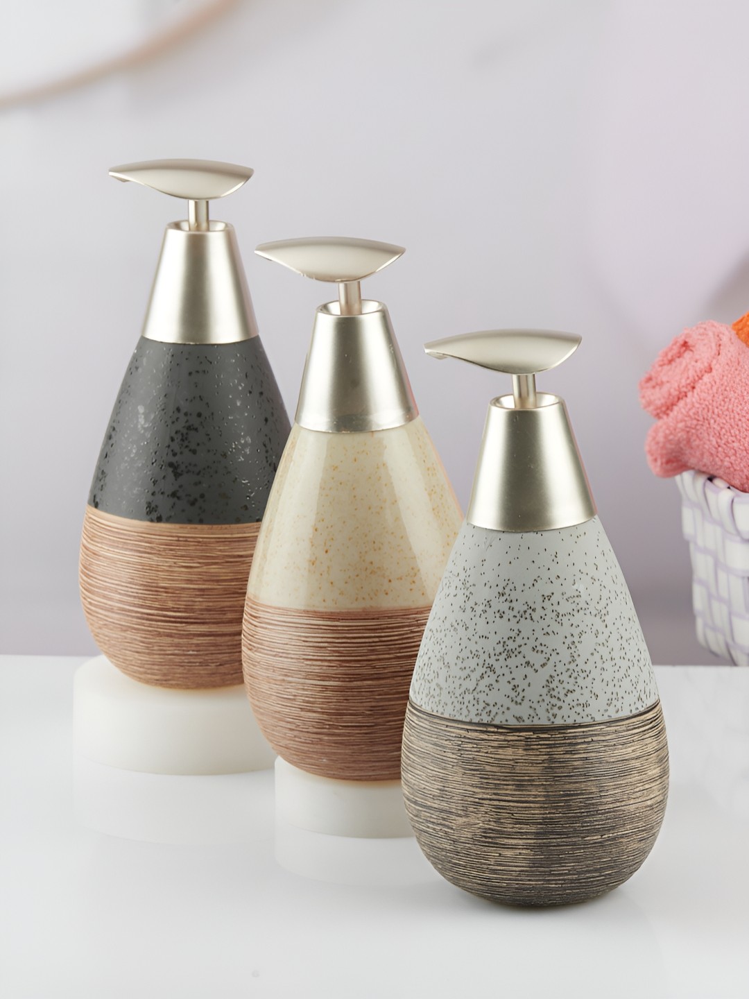 

Kookee Green & Beige 3 Pieces Abstract Ceramic Soap Dispensers 300 ml Each