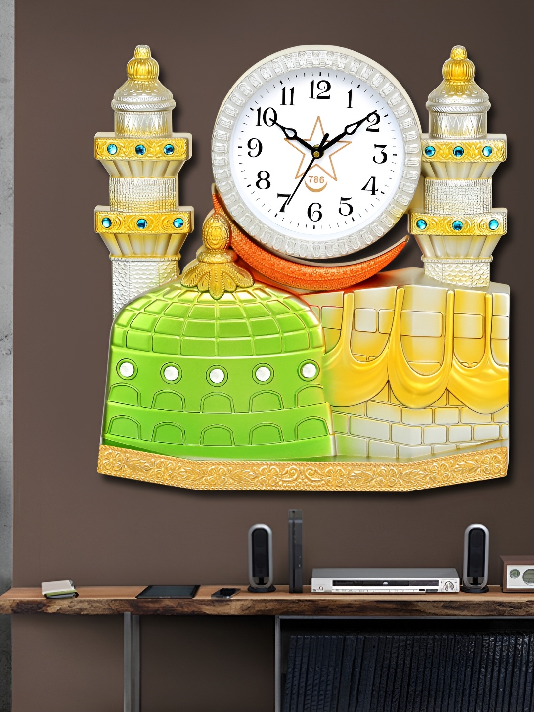 

Attractionz Silver-Toned & White Textured Round Shaped Contemporary Wall Clock