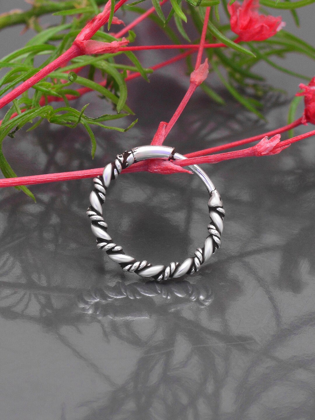 

Abhooshan 92.5 Sterling Silver Ring Nosepin