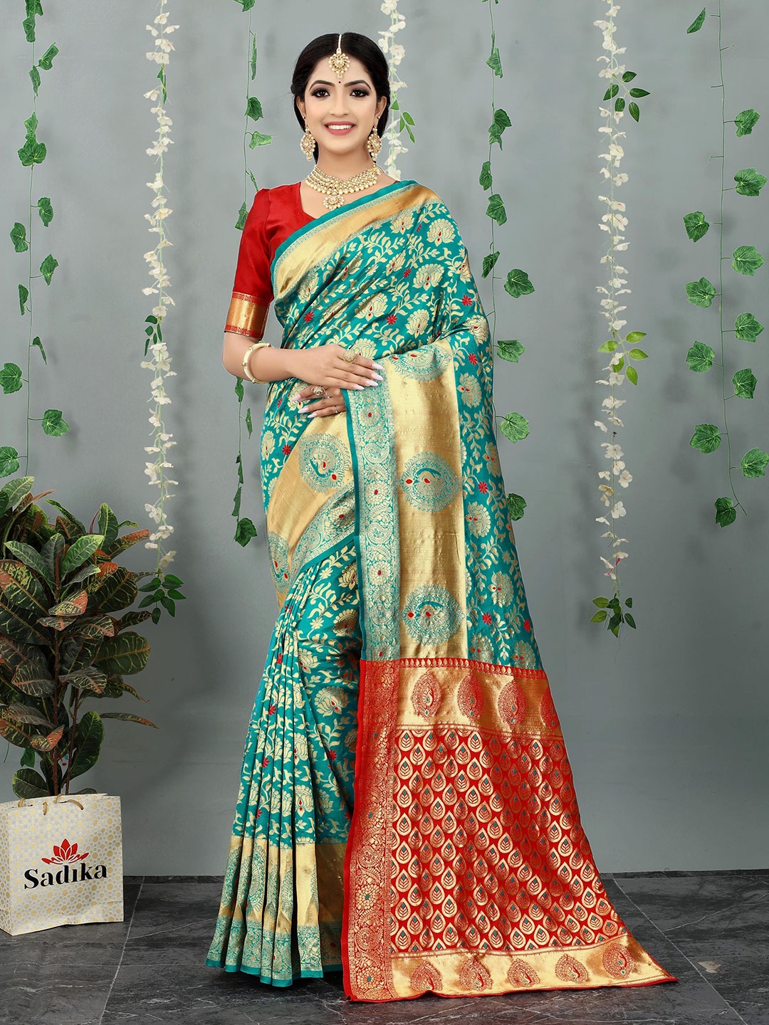 

Sadika Floral Zari Kanjeevaram Saree, Turquoise blue