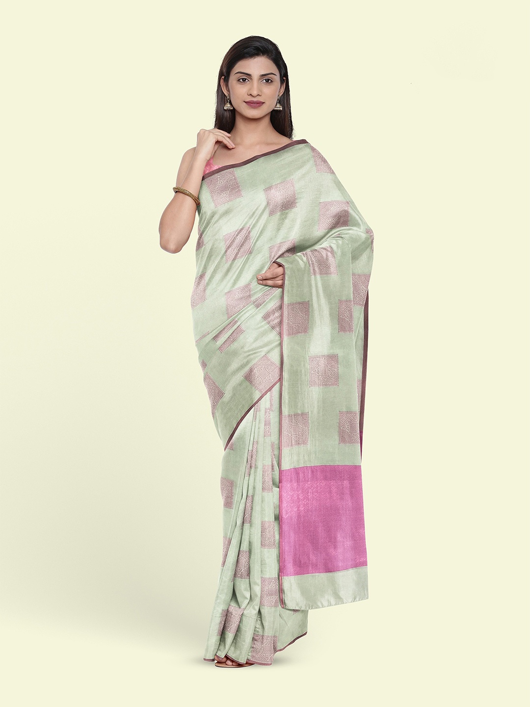 

Muskan Fashion Ethnic Motifs Woven Design Banarasi Saree, Lime green