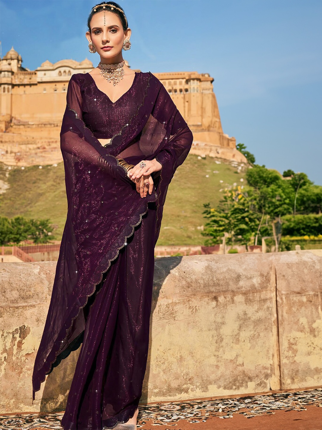 

Mitera Embellished Beads and Stones Pure Chiffon Saree, Purple