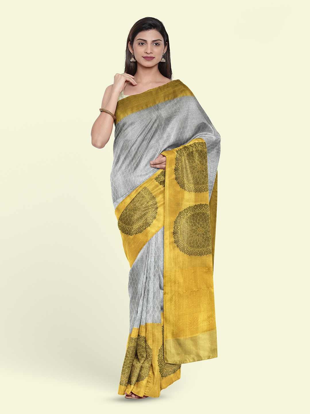 

Muskan Fashion Ethnic Motifs Woven Design Zari Tissue Banarasi Saree, Gold