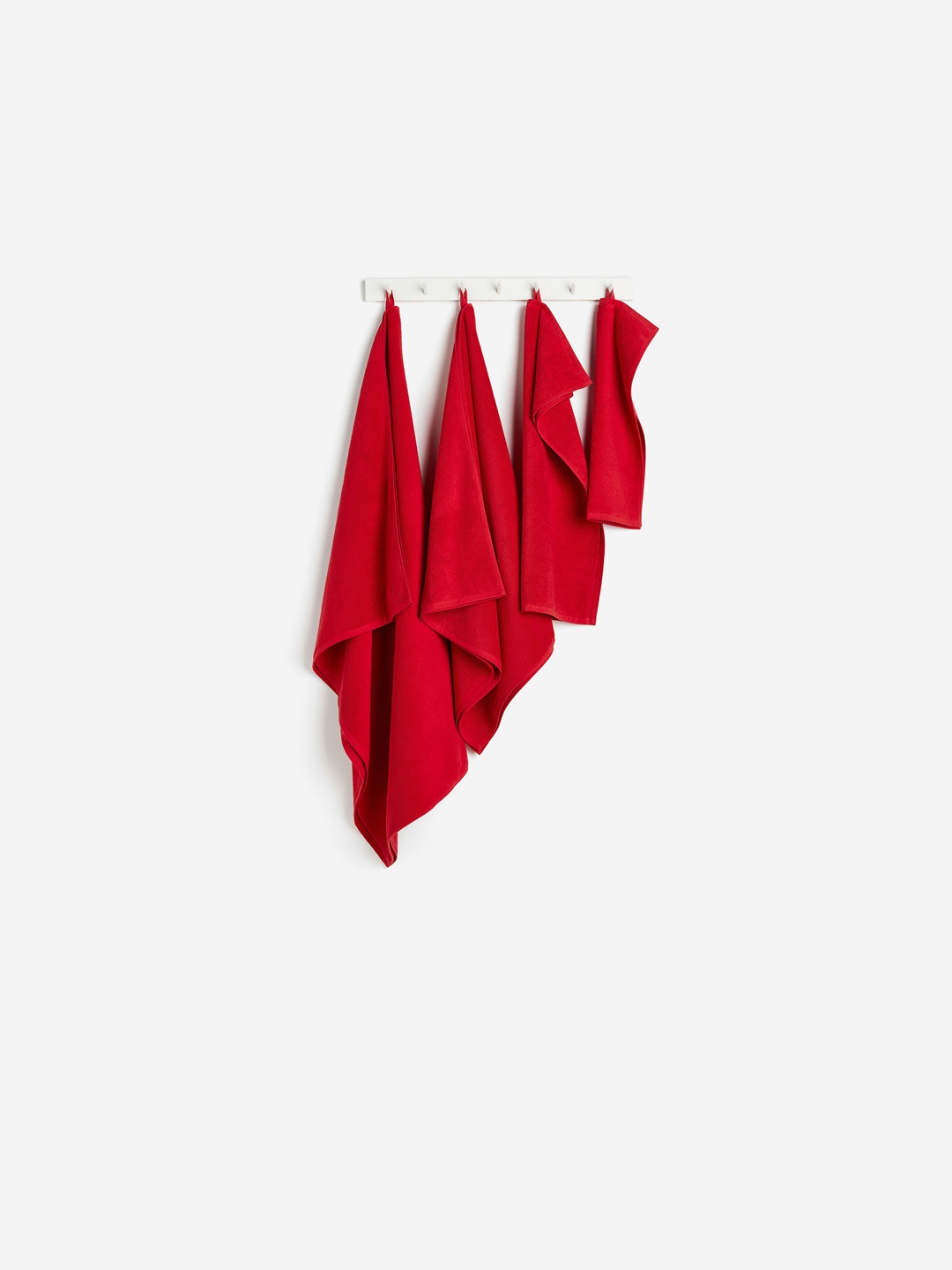 

H&M Red Pure Cotton Terry Bath Sheet