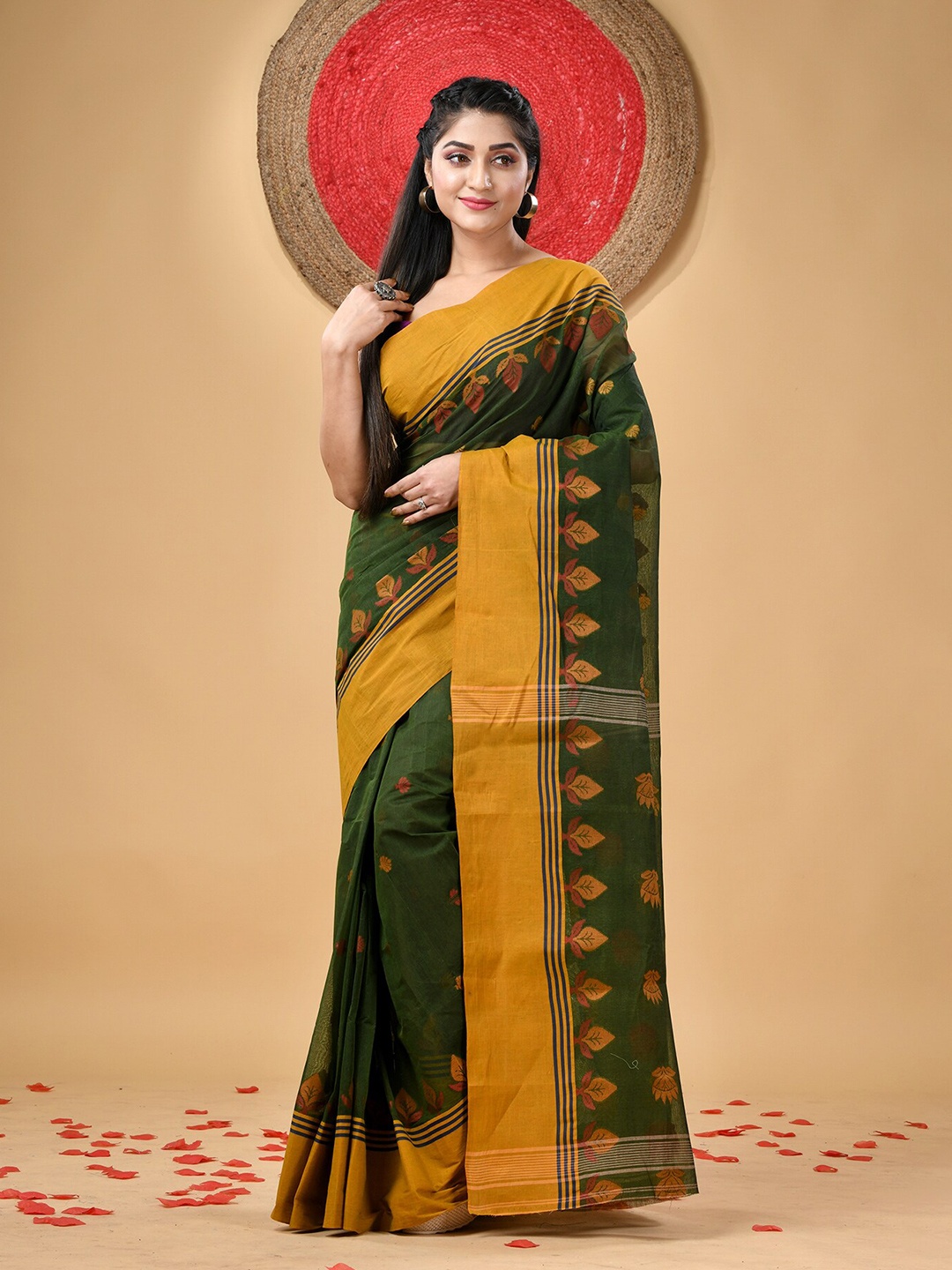 

DESH BIDESH Ethnic Motifs Woven Design Pure Cotton Taant Saree, Green