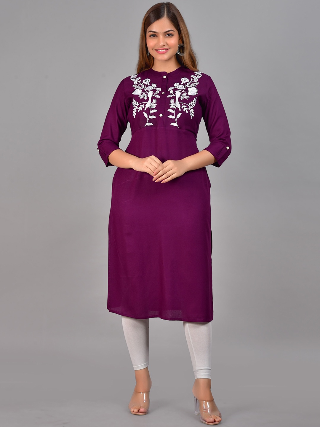 

NEW4U Embroidered Straight Kurta, Purple