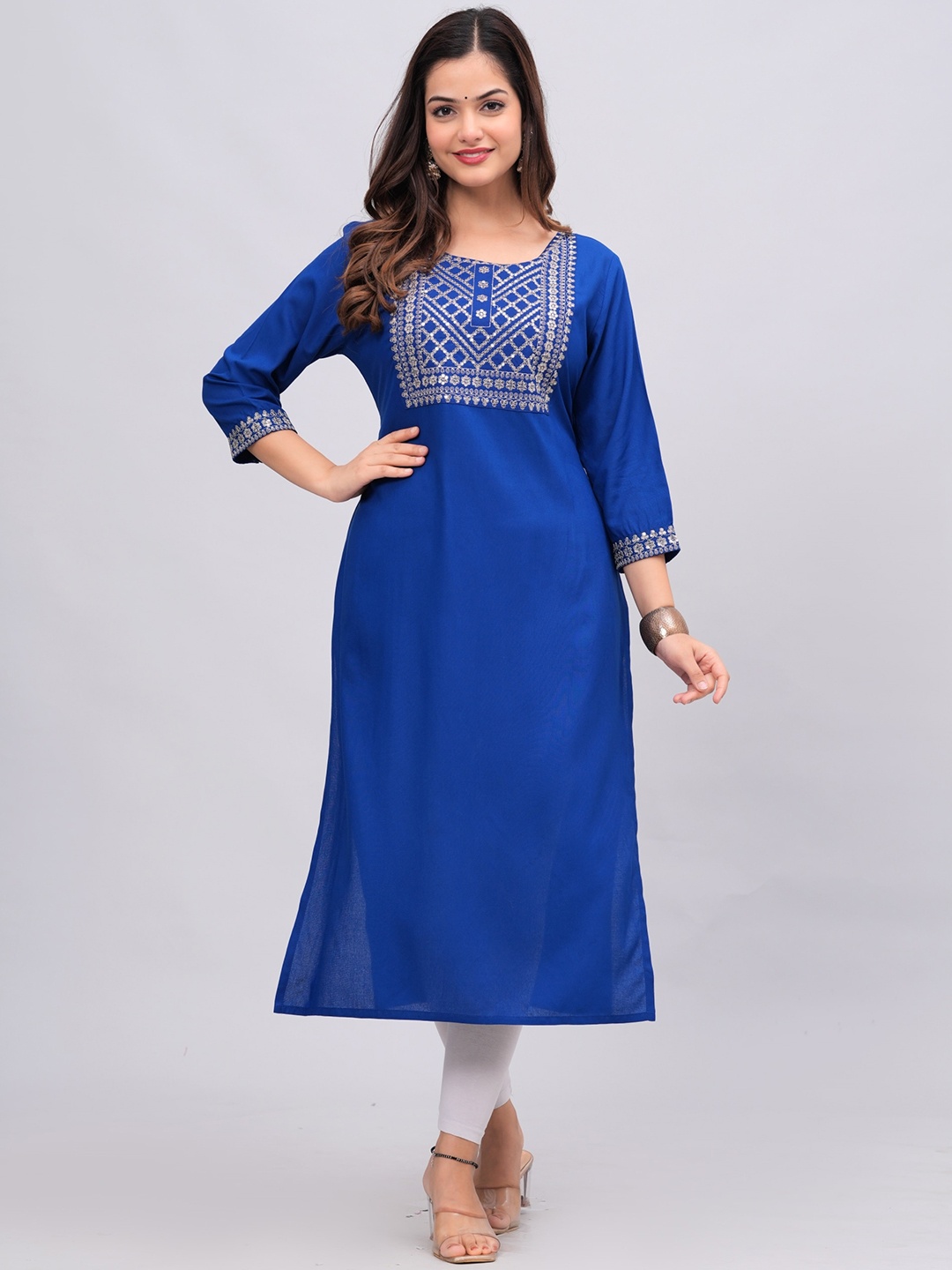 

NEW4U Sequins Embroidered Solid Straight Kurta, Blue