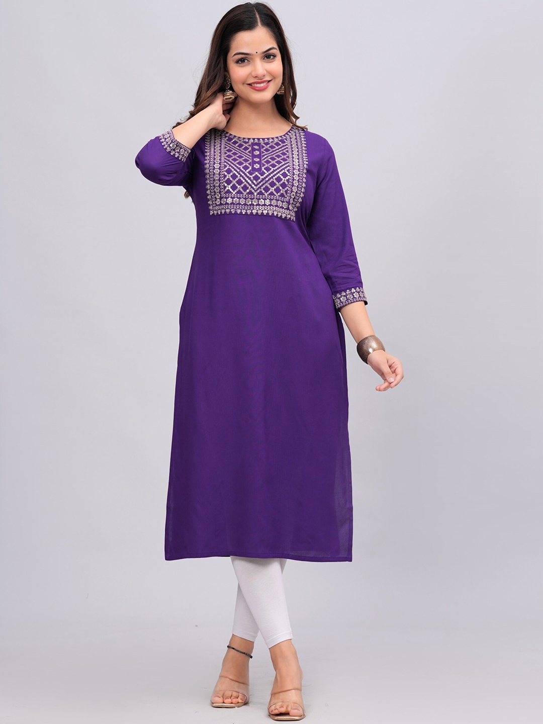 

NEW4U Sequins Embroidered Solid Straight Kurta, Purple