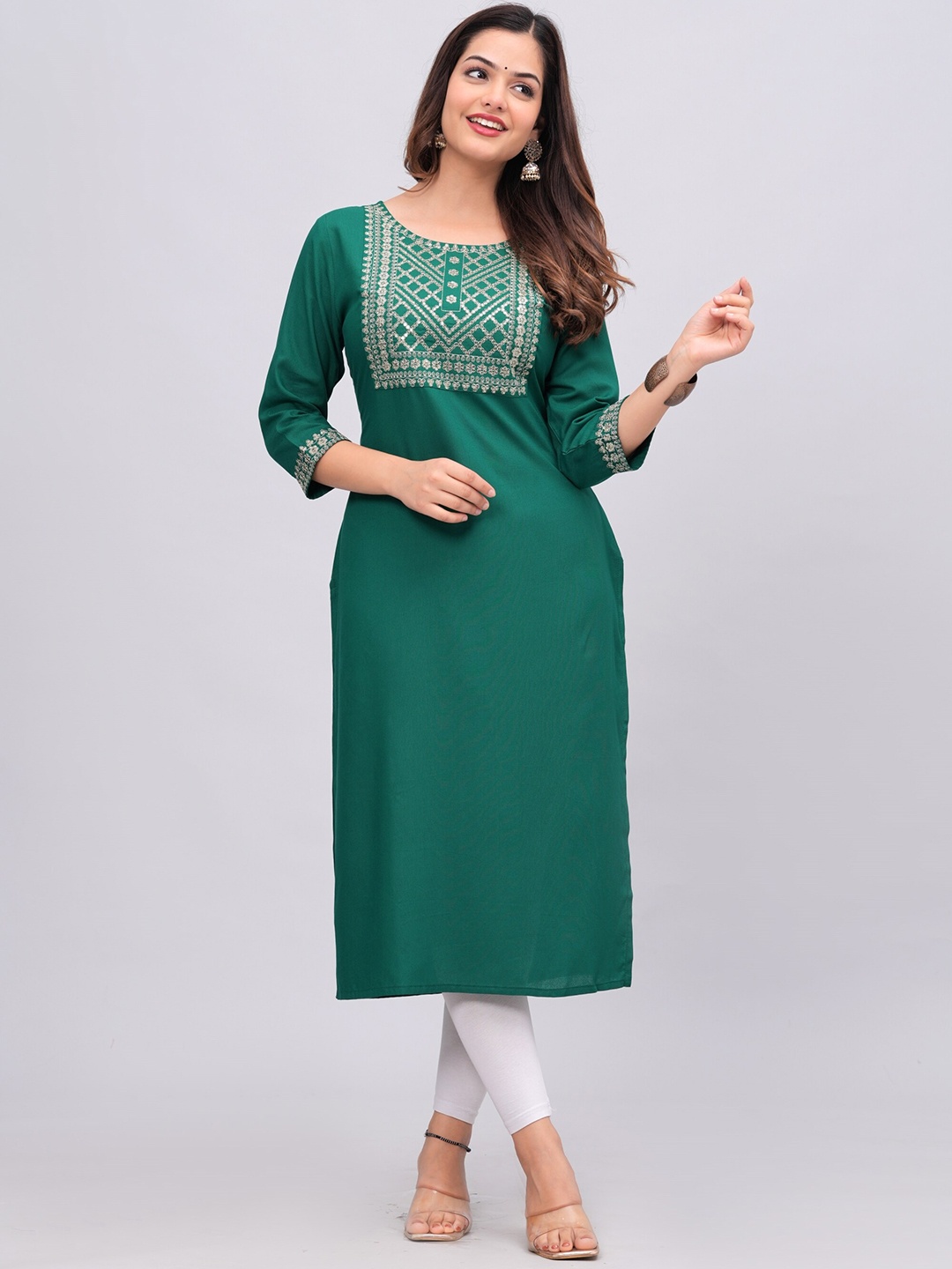 NEW4U Sequins Embroidered Solid Straight Kurta, Green