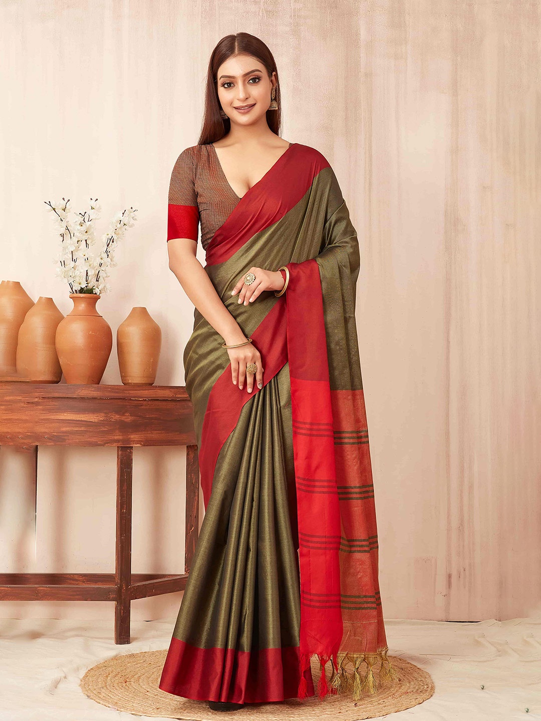 

Silk Land Woven Design Tissue Banarasi Saree, Olive
