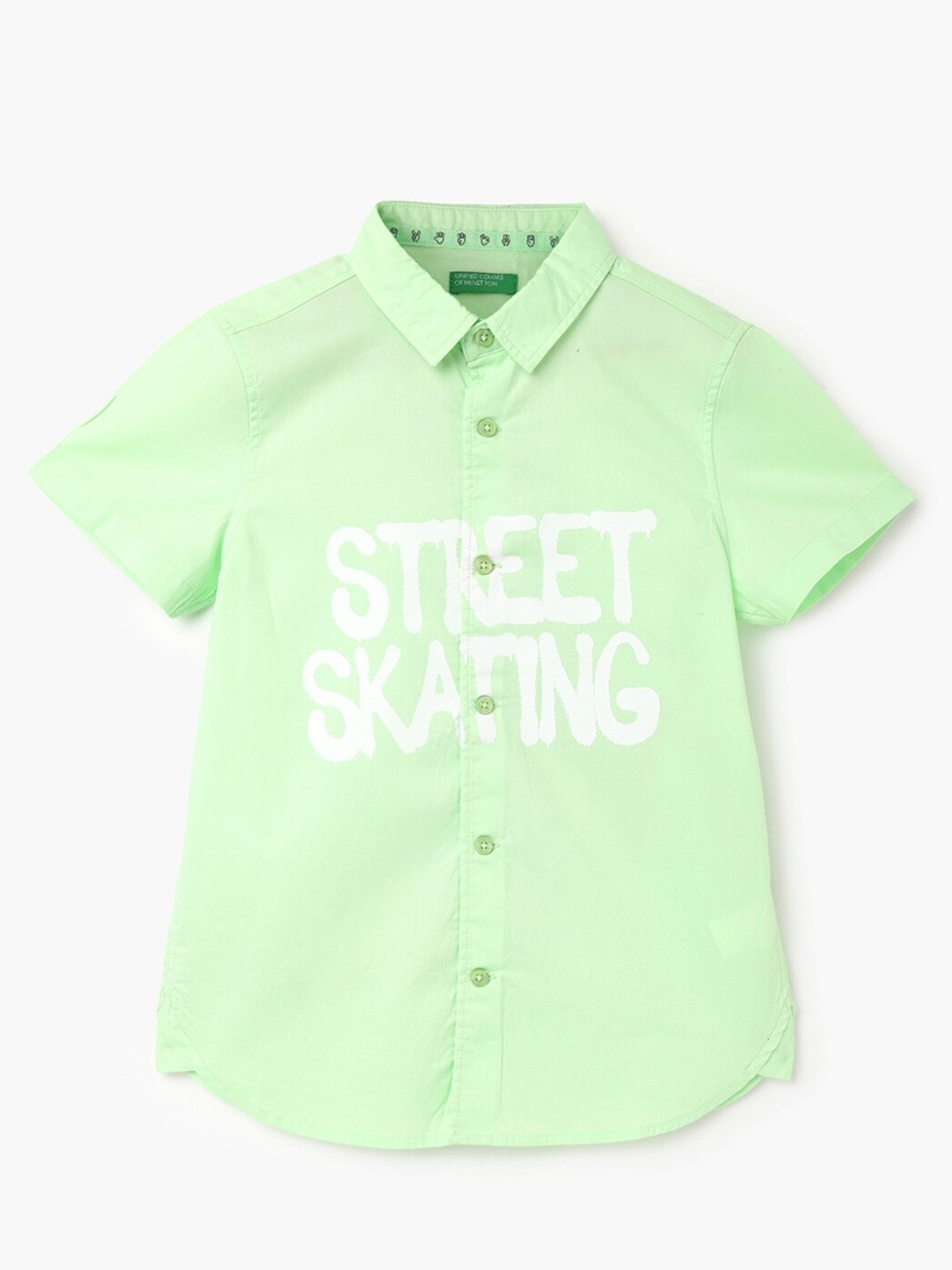 

United Colors of Benetton Boys Typography Printed Opaque Cotton Casual Shirt, Green