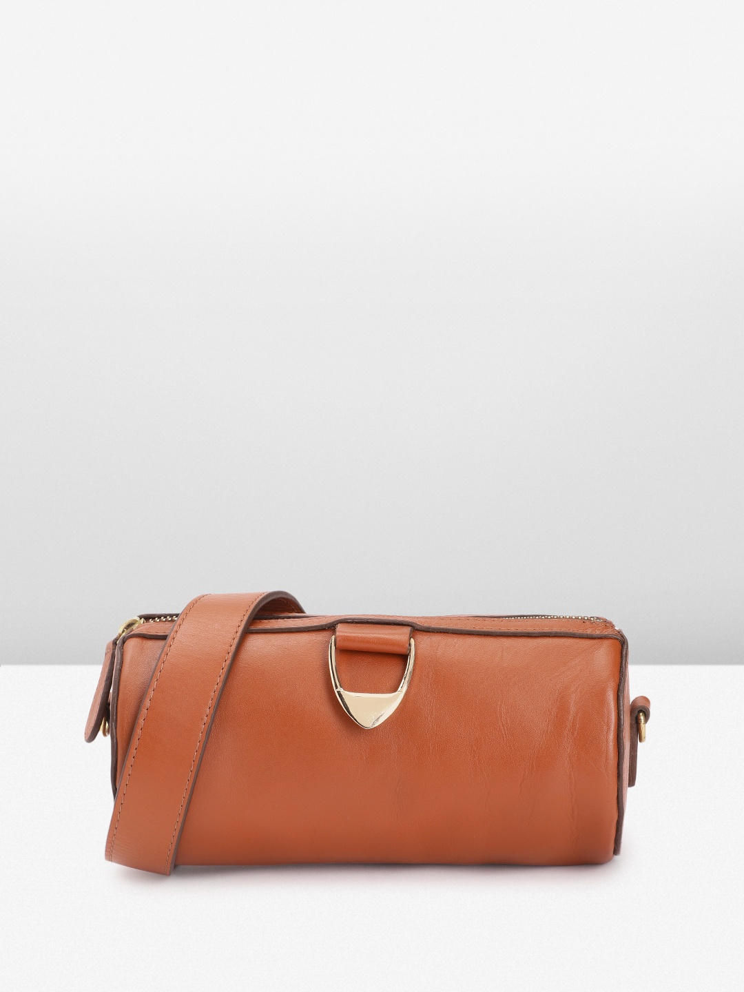 

Hidesign Women Leather Sling Bag, Tan