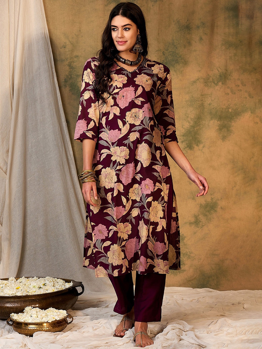 Indo Era Floral Printed V-Neck Cotton Straight Kurta, Burgundy