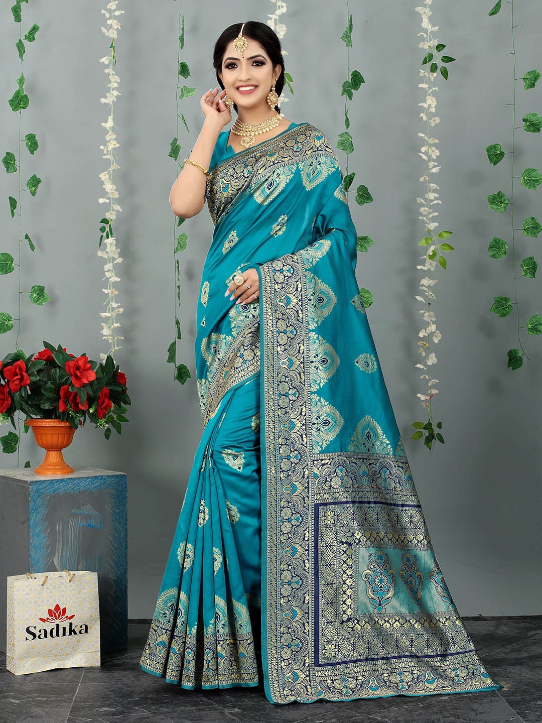 

Sadika Ethnic Motifs Zari Banarasi Saree, Turquoise blue