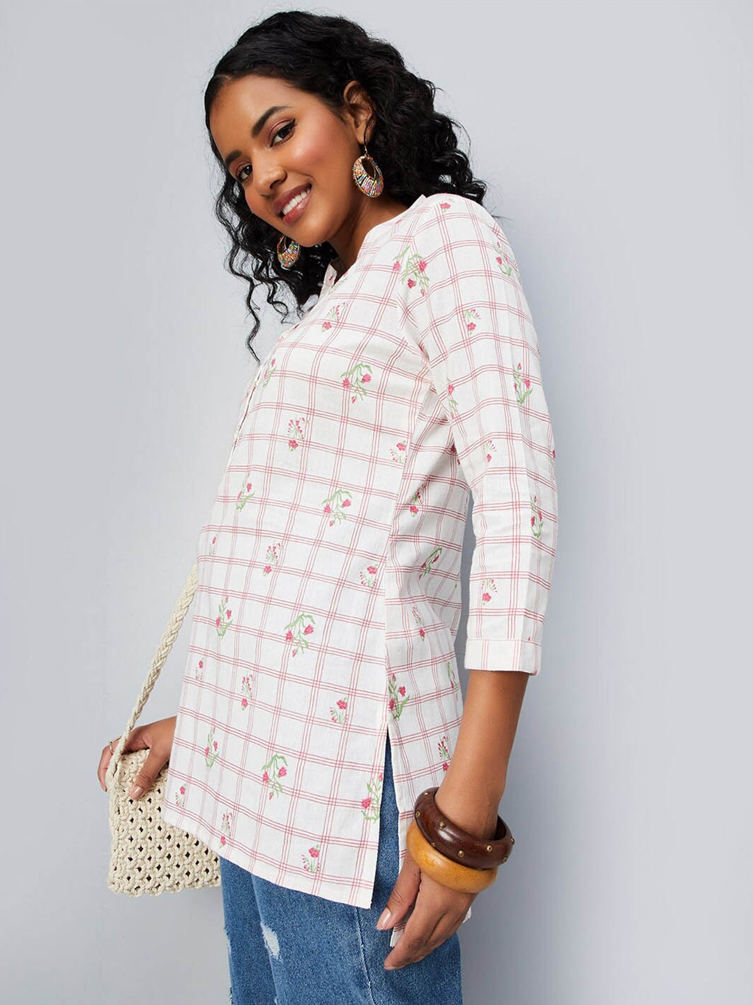 

max Floral Printed Mandarin Collar Kurti, Off white