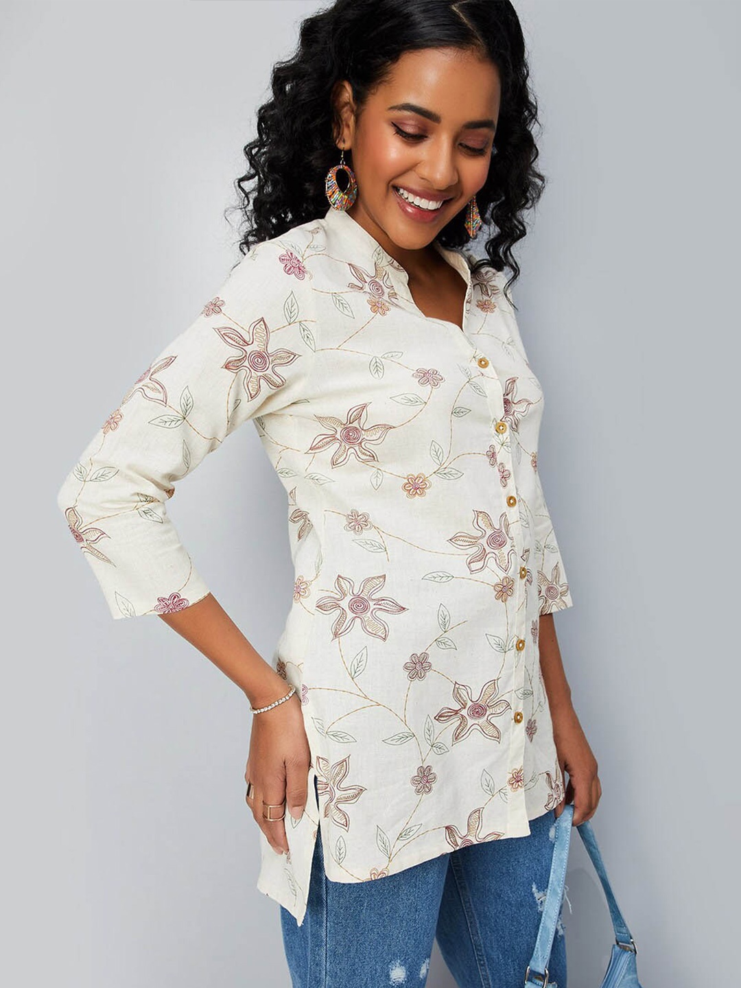 

max Floral Printed Mandarin Collar Straight Kurti, Off white