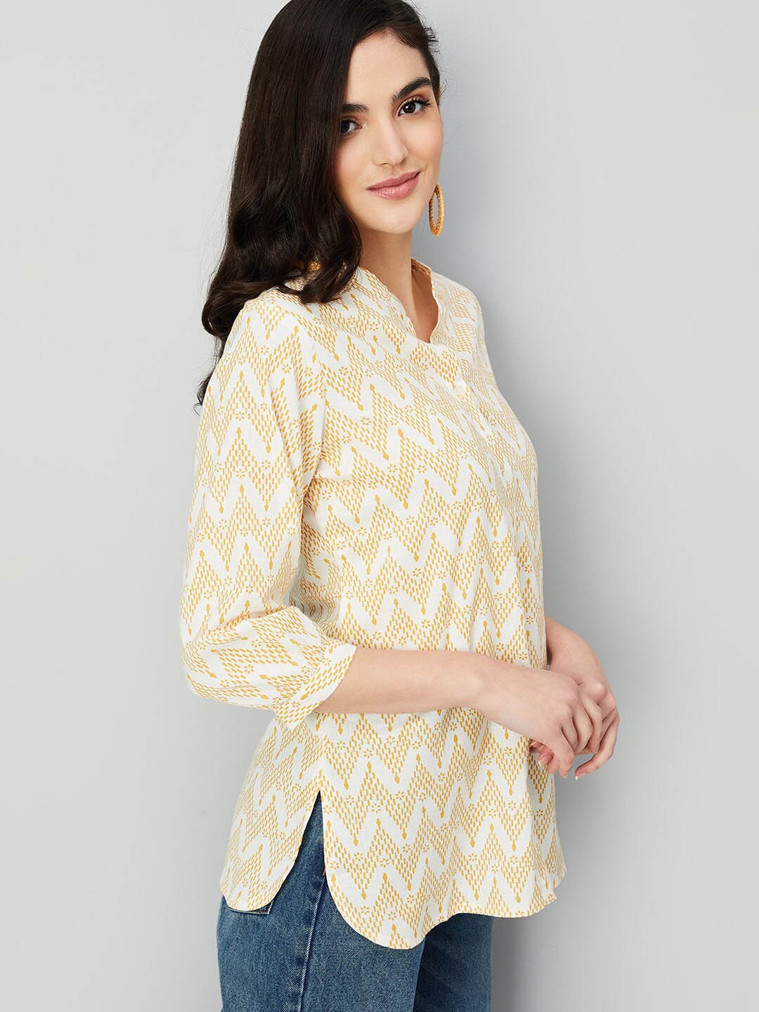 

max Chevron Printed Mandarin Collar Straight Kurti, Off white
