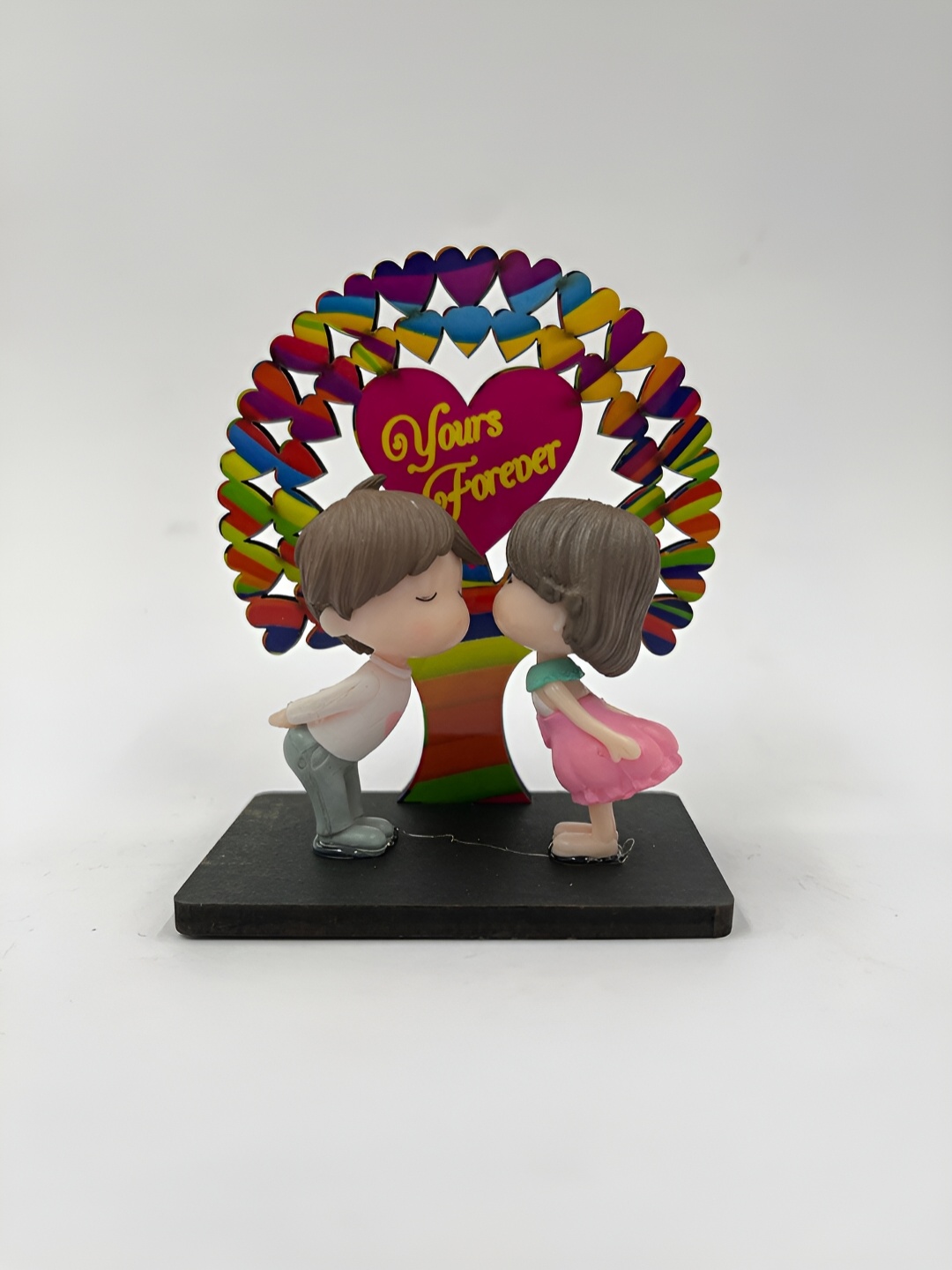 

CraftVatika Pink & Yellow Figurine Couple Kissing Miniature Valentine Showpiece