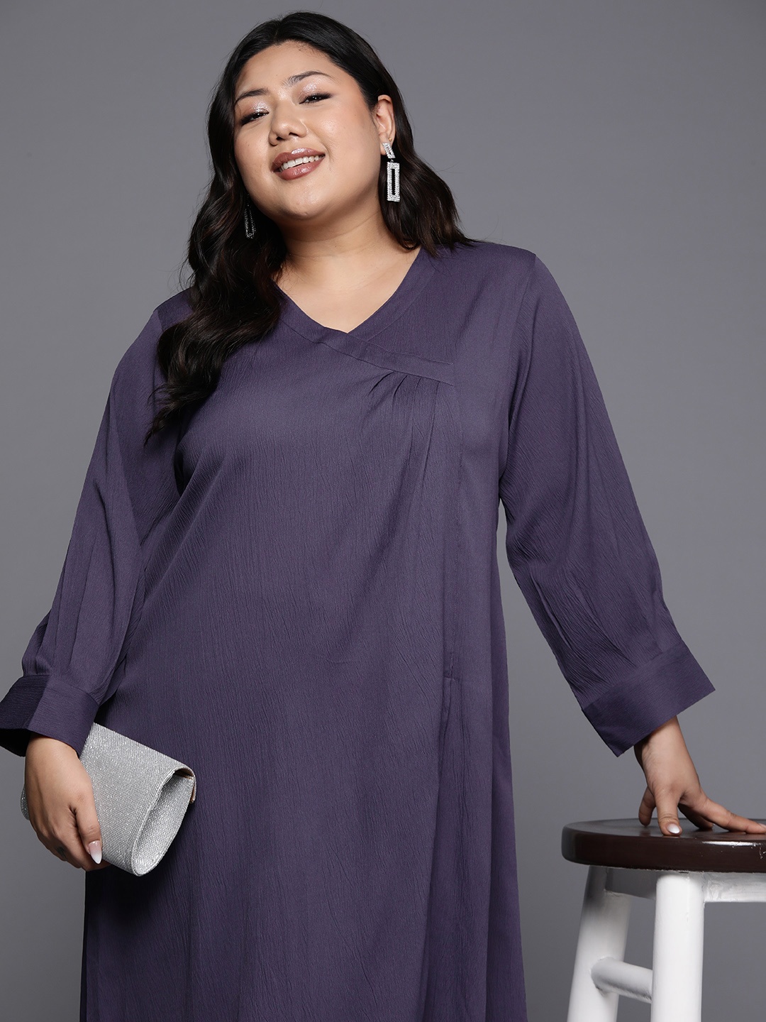 

Varanga Women Plus Size Regular Silk Crepe Kurta with Trousers, Violet